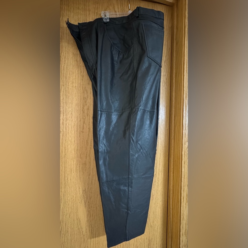 Venezia Black Leather Pants, Size 28